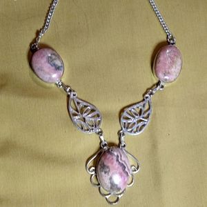 NWT-(STONE OF A COMPASSIONATE HEART)   *RHOSOCHIOSITE* (3) STONES,(925)NECKLACE.